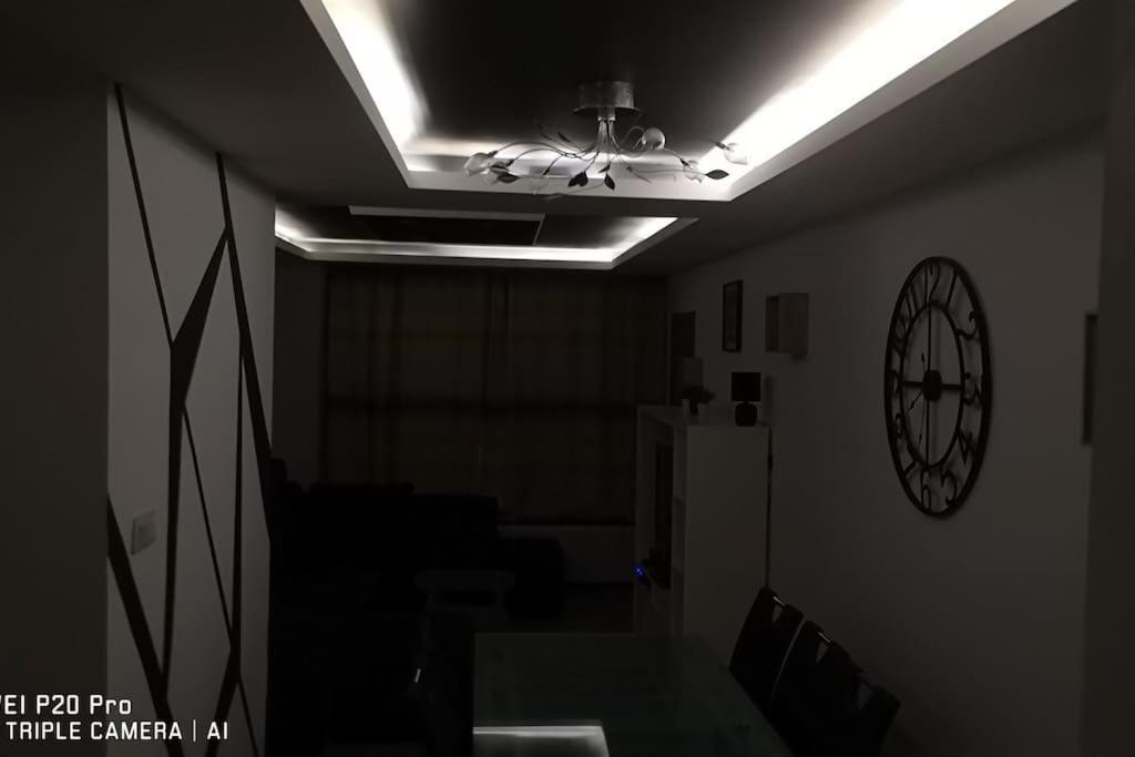 Vue Sur Meuse Avec Jacuzzi Et Sauna Exterieur. Yvoir Zewnętrze zdjęcie